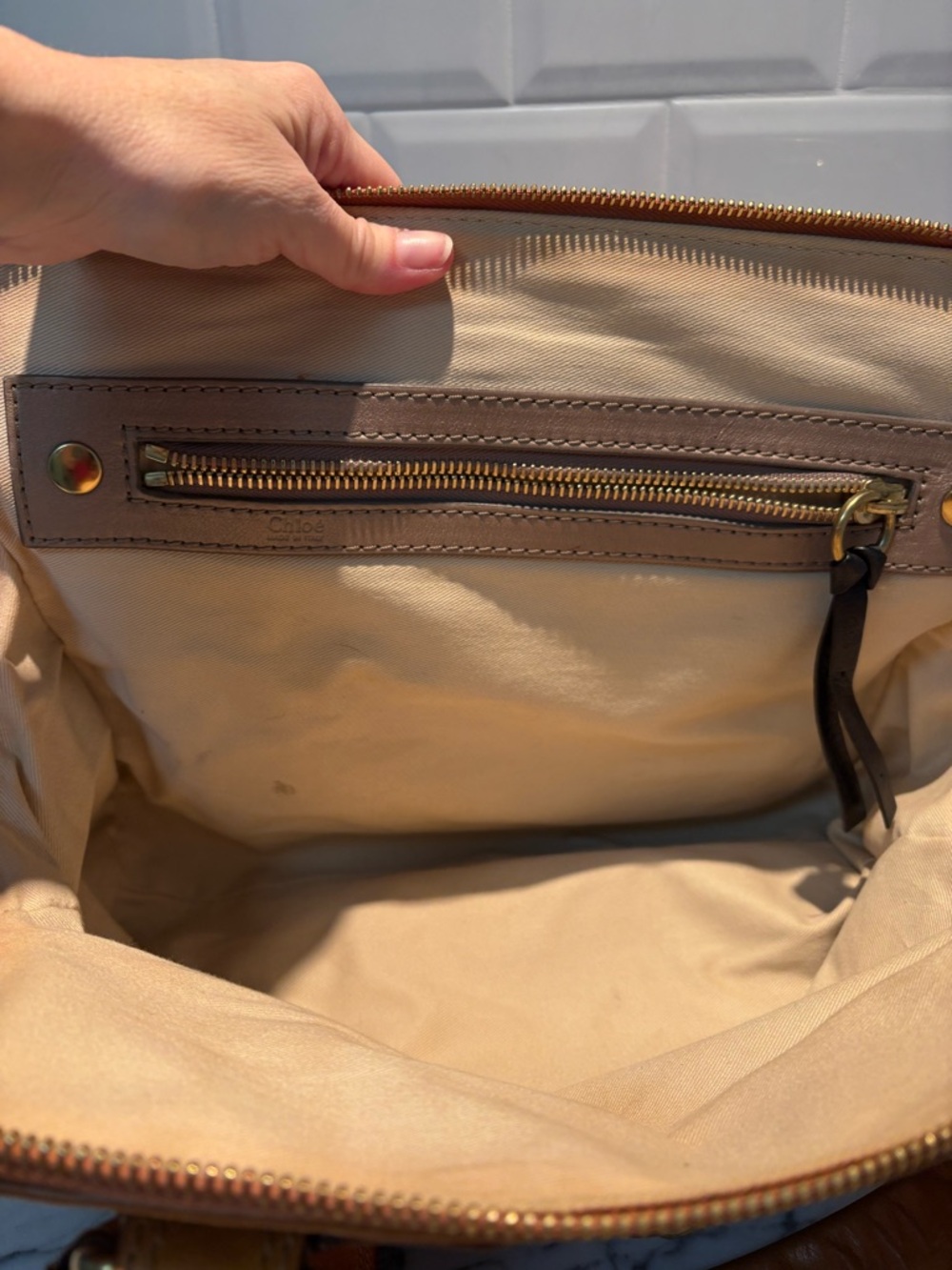Chloe Bay Bag - Picture 9 of 15